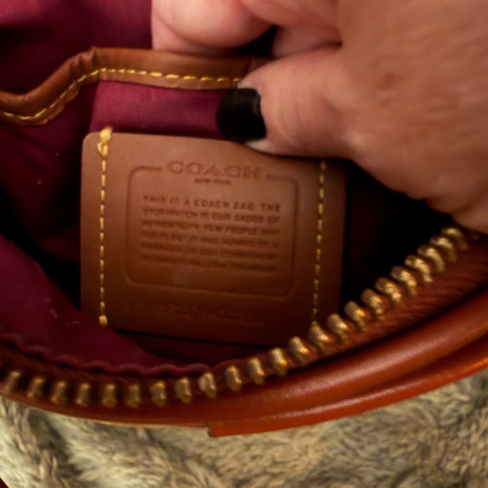 Coach Crossbody Bag and Wallet Set - Picture 3 of 12